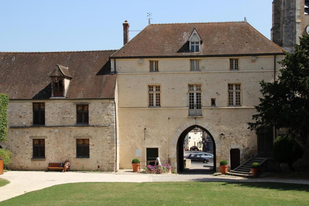 Château de Dourdan 1