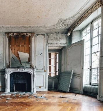 Exposition "De l'ombre à la lumière. Le patrimoine abandonné revisité"