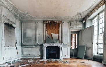 Exposition "De l'ombre à la lumière. Le patrimoine abandonné revisité"