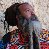 Akiyo Voukoum