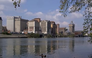 Il fallait que ce soit beau: produire et travailler aux Grands Moulins de Corbeil