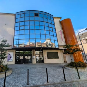Salle Lino Ventura