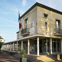 Visites de la Mairie et du PJC (ancienne mairie)