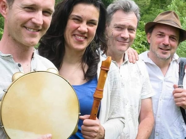 Bal des Langues : Danses, dîner et concert. 19h Dîner - 21h Bal
