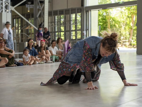 Léonce Show, Joséphine Tilloy